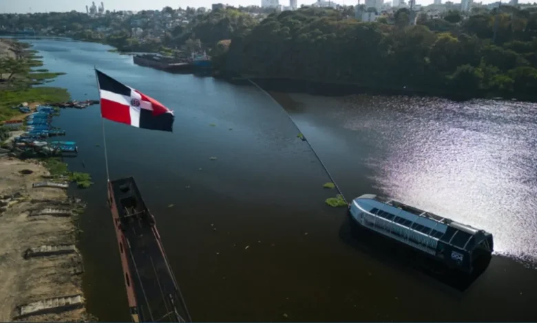 The Ocean Cleanup y el Gobierno de la RD anuncian el reemplazo de la barrera del río Ozama