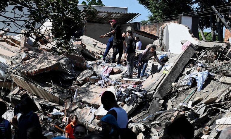 COLOMBIA: Supera el centenar cifra de muertos por terremoto