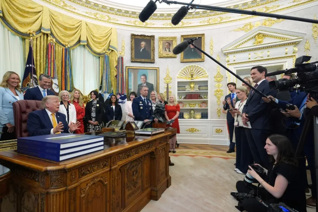 Las petroleras se están beneficiando de la guerra con Irán. Esto es un dolor de cabeza para Trump