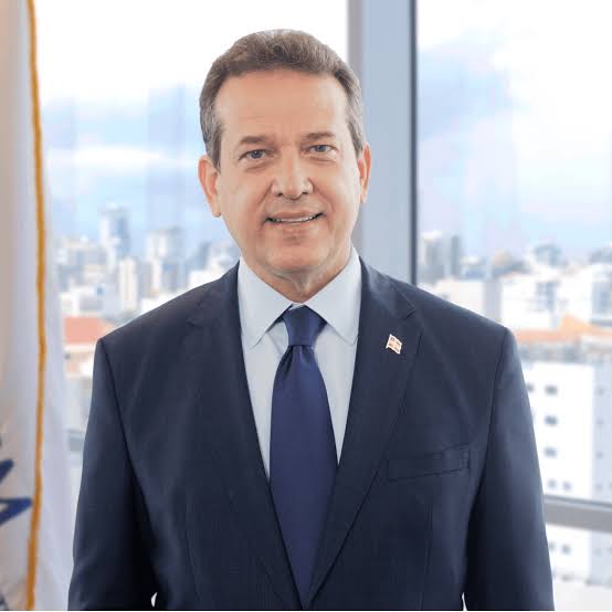 Víctor “Ito” Bisonó asumirá como nuevo canciller de República Dominicana; Abinader realiza nuevos cambios en Ministerio de Vivienda y Portuaria