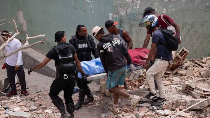 Se elevan a 1,450 las personas fallecidas por el doble terremoto en Venezuela