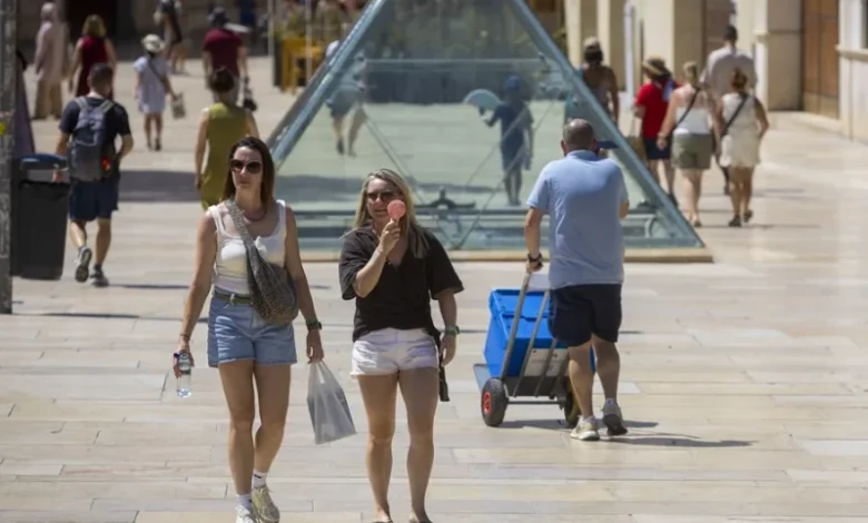 España activa alerta a 11 comunidades por altas temperaturas