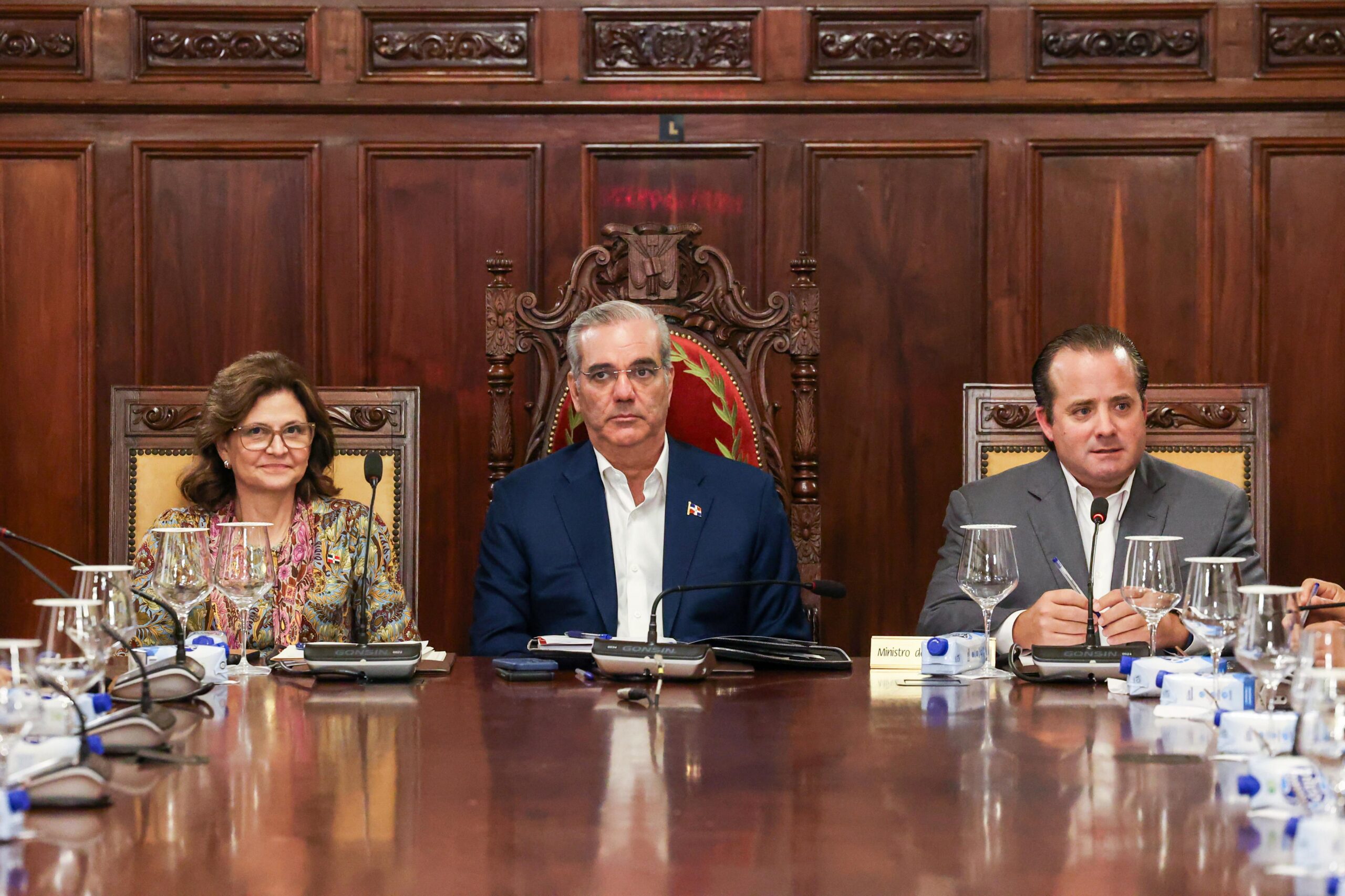 Presupuesto 2027 aumenta gasto de capital en 19.7%